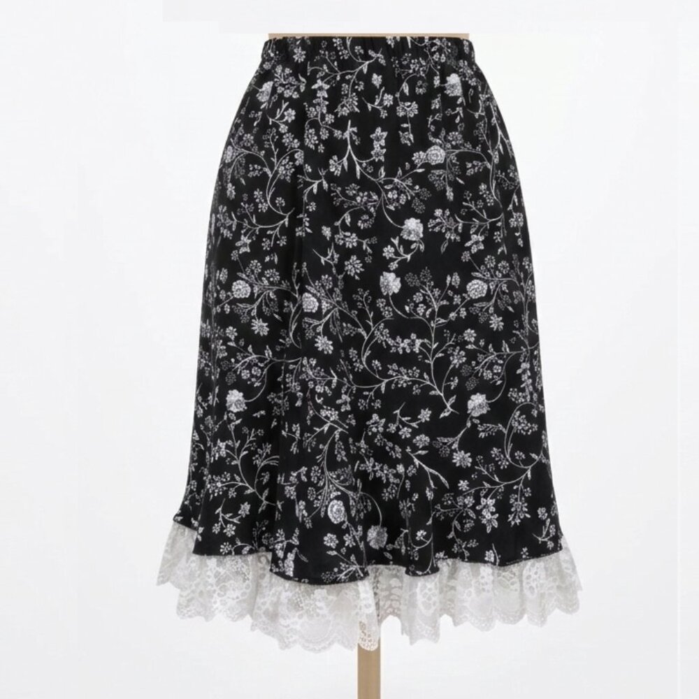 Vintage - Black & White - Floral with Lace Trim Skirt - Medium